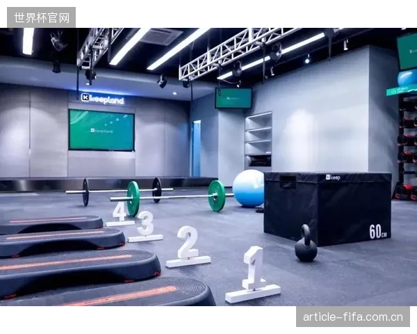 Keep上海环贸店尝试“先测后买”模式，智能体测数据成为连接线上内容与线下实体商品消费的核心纽带